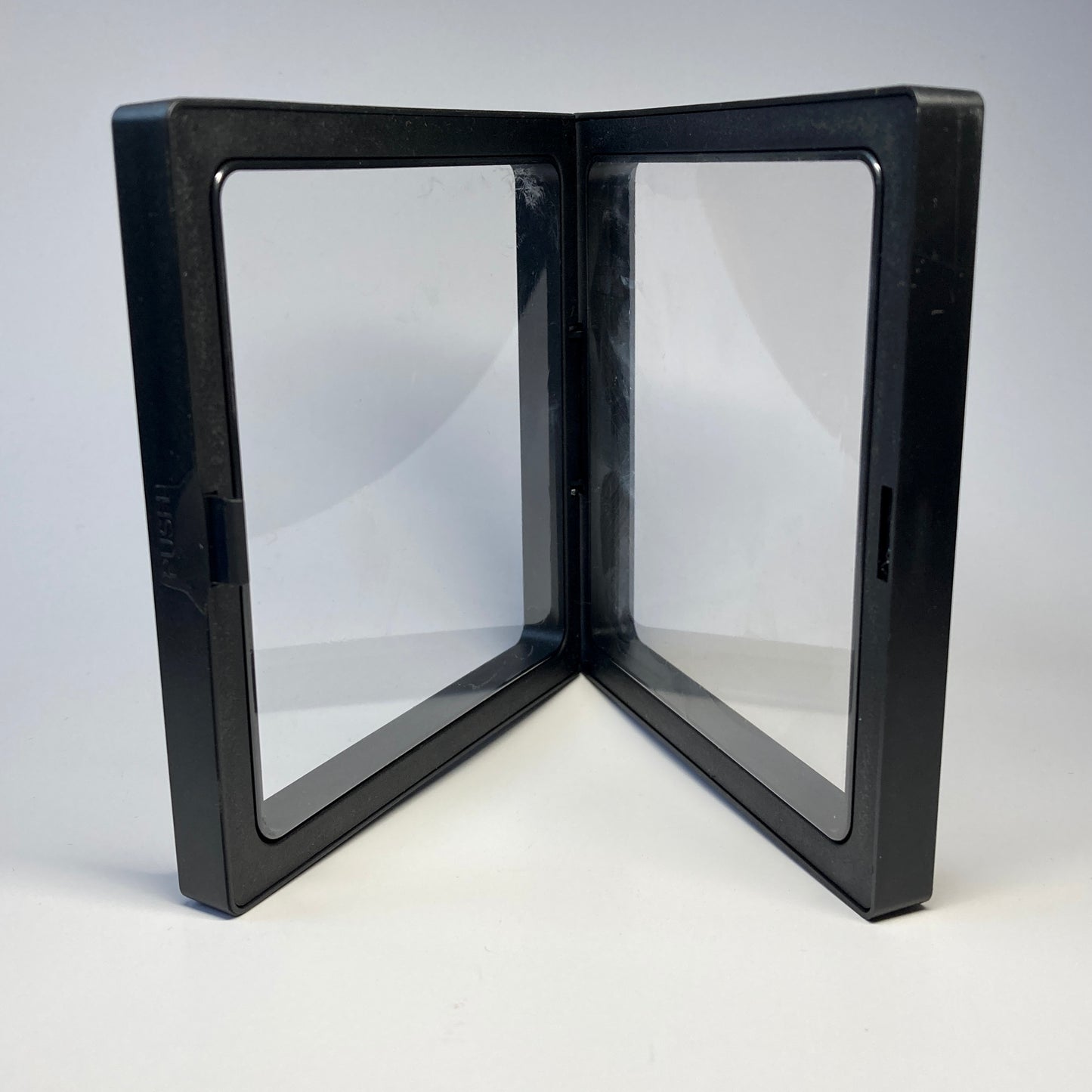 4.25" x 4.25" Floating Display Case