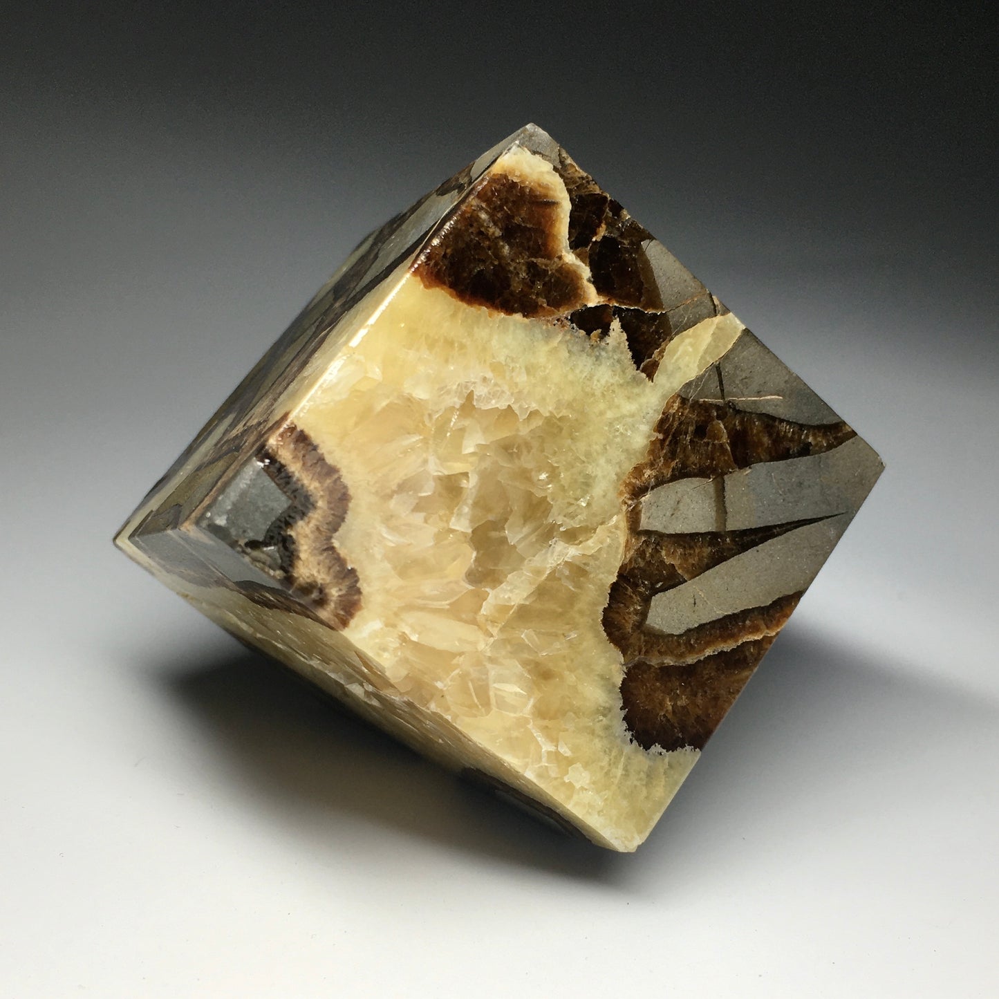 Septarian Cube